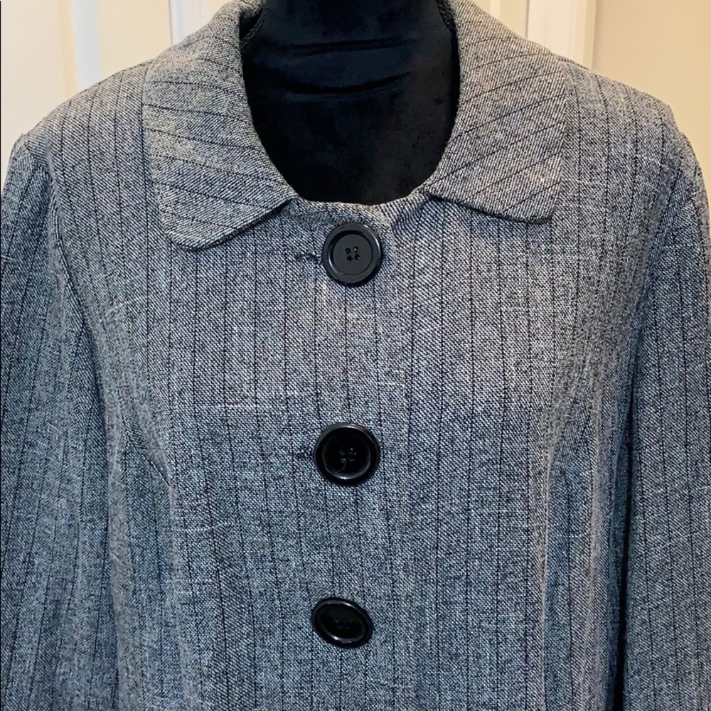 Jacket - Picture 3 of 6